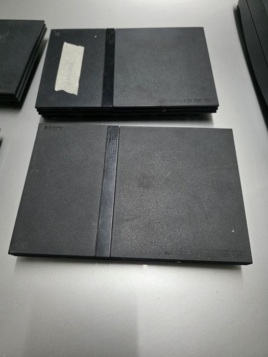 Lote de consolas com jogos e comandos