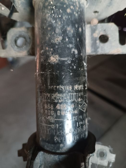 Стійка,амортизатор,Рено Канго.