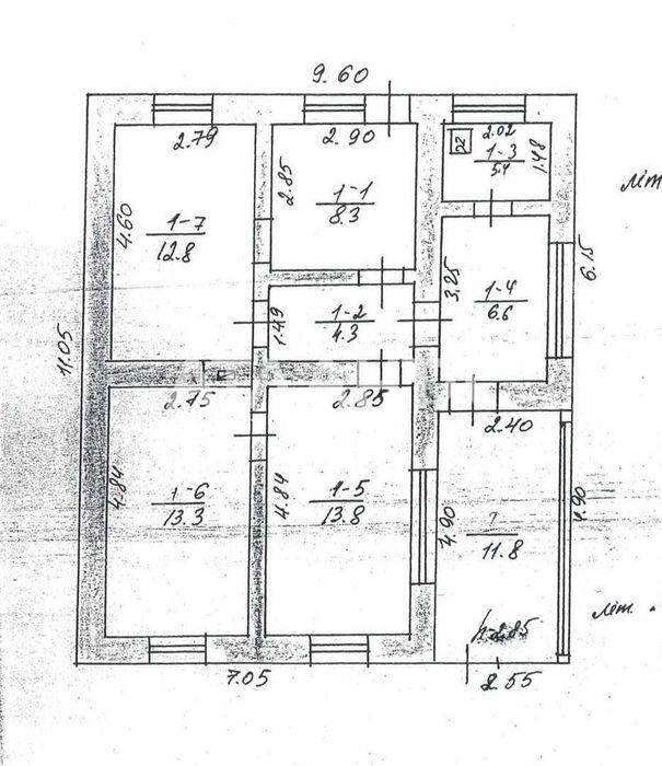 Дом в центре села Александровка