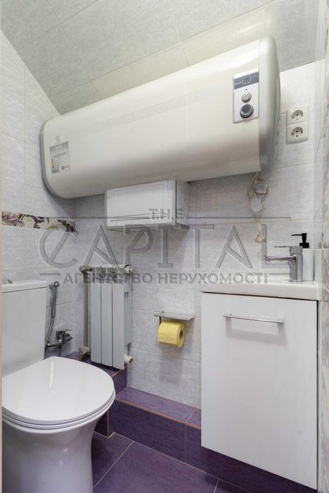 Сучасний будинок 190 м² на 7 сотках у Бортничах.
