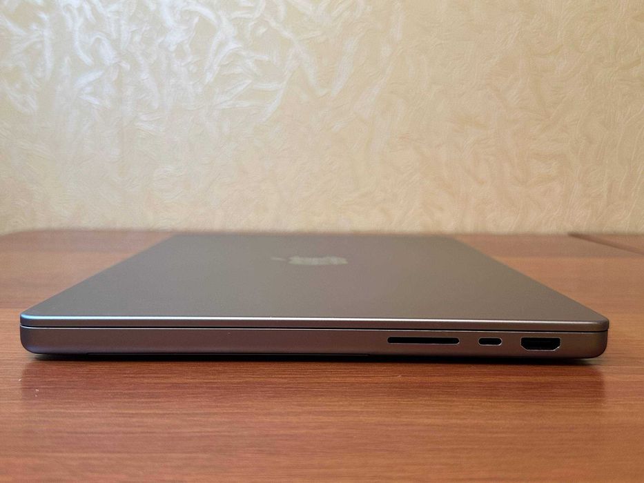 Macbook Pro 14 M1 PRO 16 512