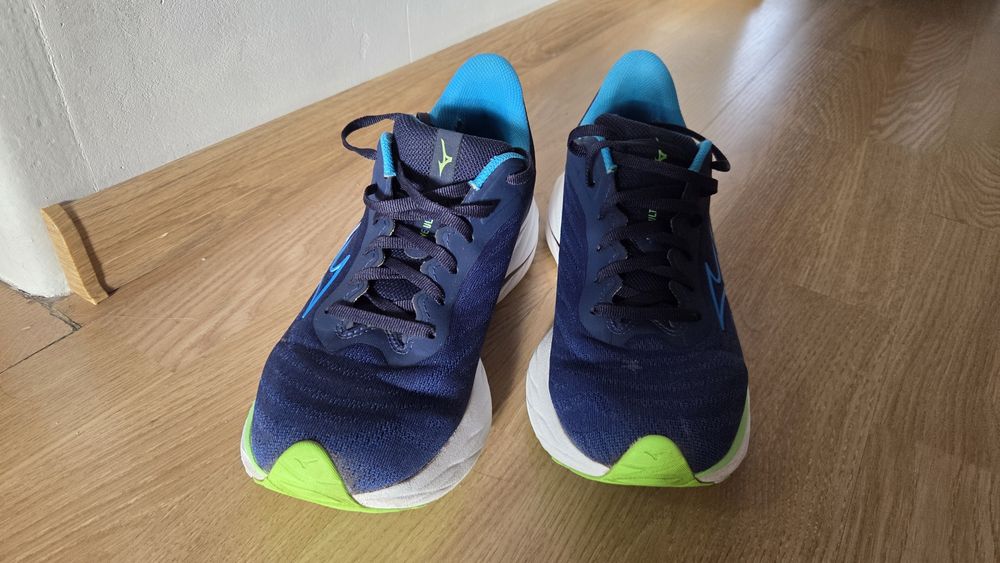 Mizuno Wawe Ultima 16 roz. 42