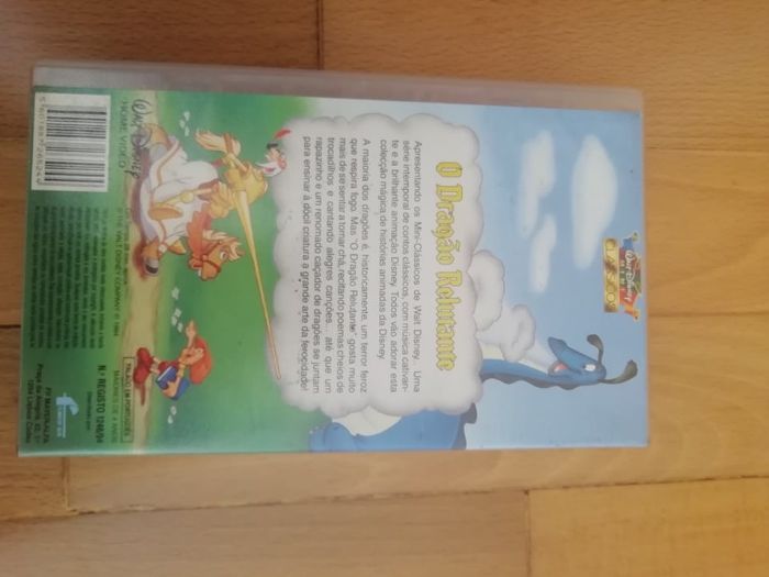 O Dragão Relutante - Walt Disney VHS - Desenhos Animados
