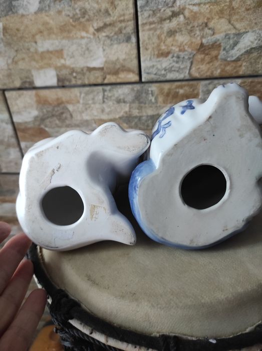 Porcelana kotek niebieski