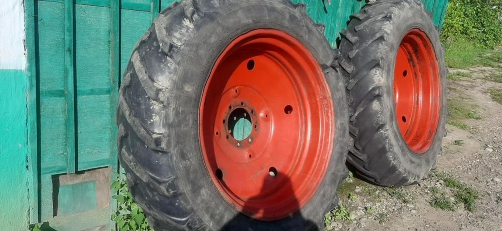 Продам колеса на трактор юмз-6