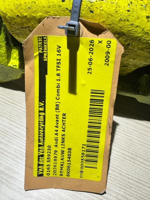 Pinça de Travão Traseira Esquerda com Motor EPB - Audi A4 / A5 / Q5 (8K0615403B)