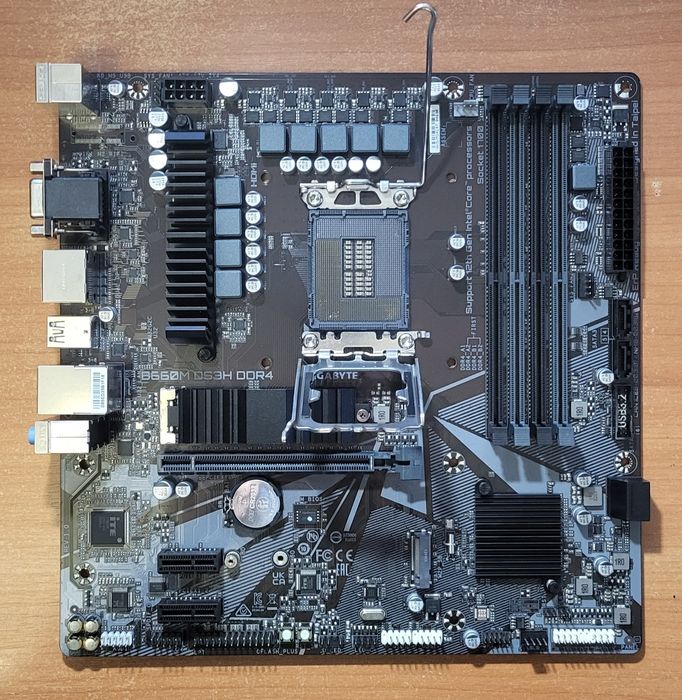 Gigabyte B660M DS3H DDR4 (s1700, Intel B660, PCI-Ex16)