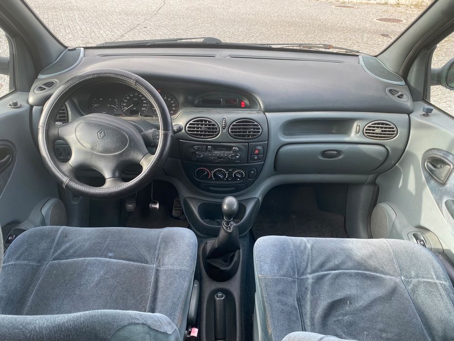 Renault Megane Scenic 1.9 dTi foto 5