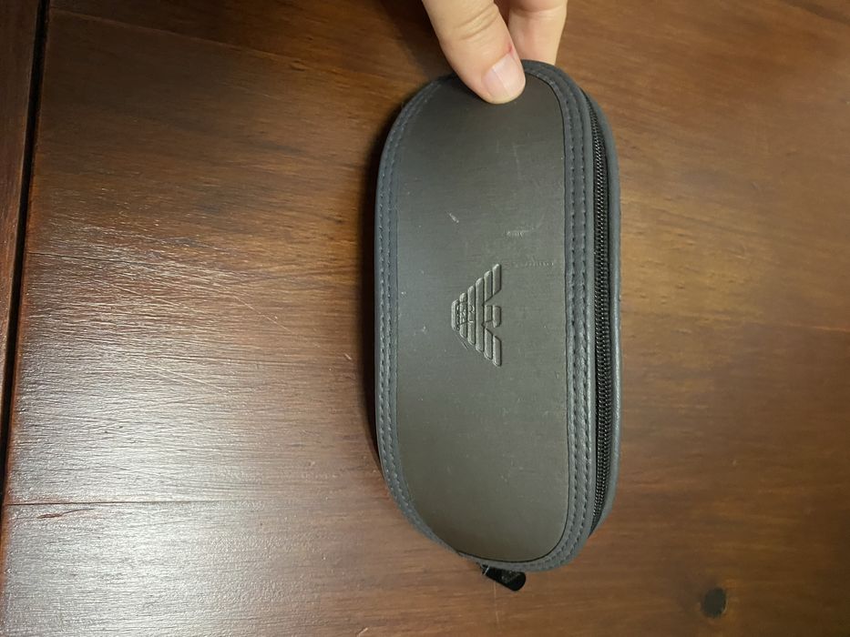 Armação de óculos Armani + estojo