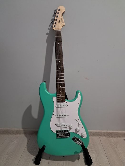 fender squier stratocaster - Купити електрогітари - Ціна на OLX.ua