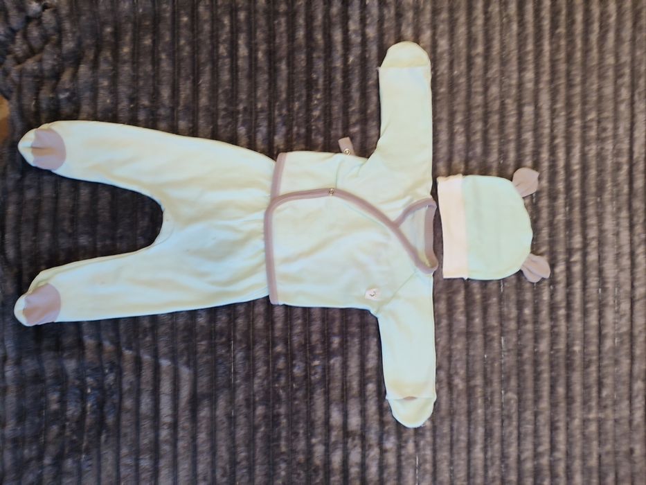 Костюмчики для новонароджених .