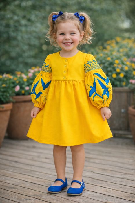 Сукня жовта українська вишита із ластівками