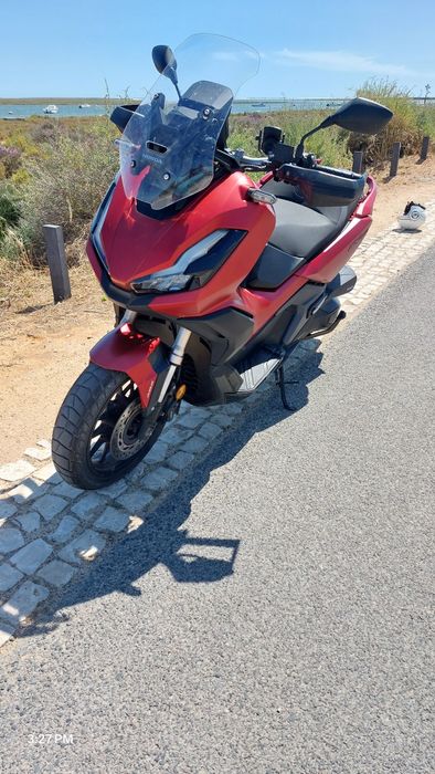 Honda Adv 350, liberdade e potencia