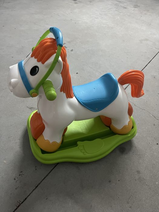 Cavalo de brincar Pony Feber (Famosa)