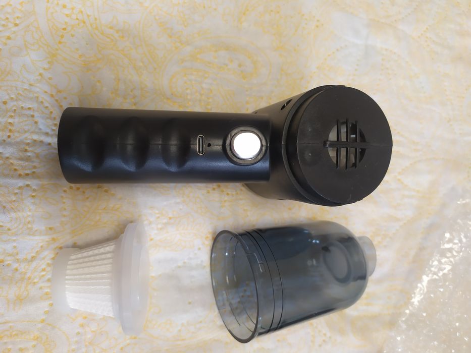 Ручной аккумуляторный автомобильный пылесос 3в1