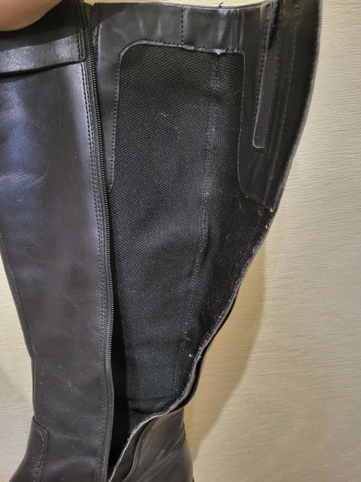 Жіночі осінні чоботи