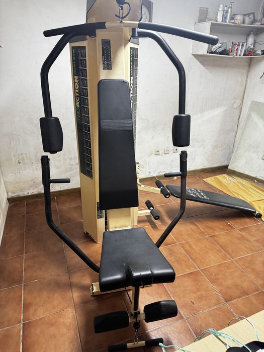Máquina musculação multifunções