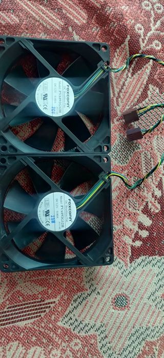 Інвертор Deye охолодження.