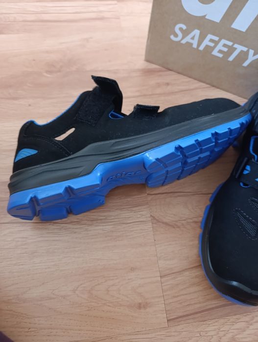 Buty/sandały robocze