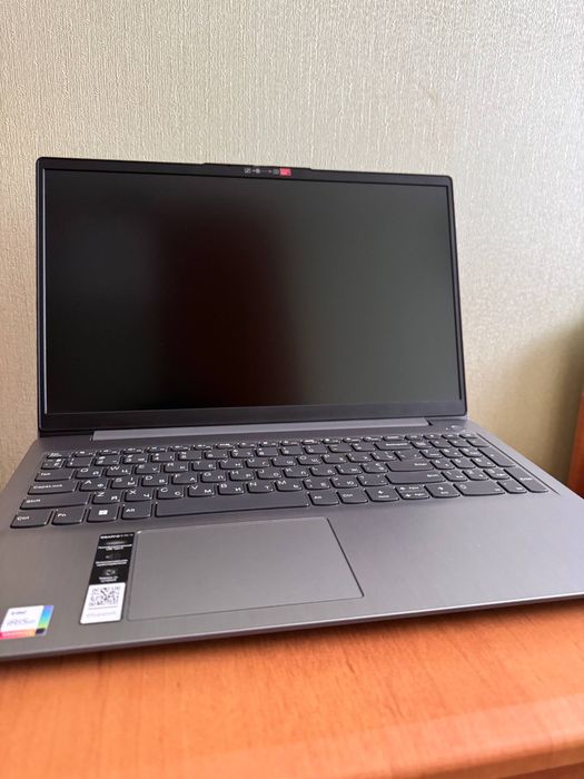 Lenovo IdeaPad 3 15.6 Full HD 15IAU7/intel i5 1235u/16 gb RAM/512 ssd