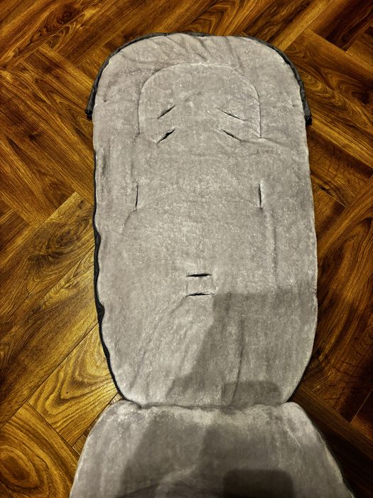 Śpiworek do wózka Sensillo