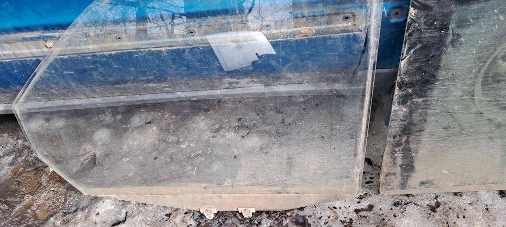 Стёкла,замки, стекло подъёмник