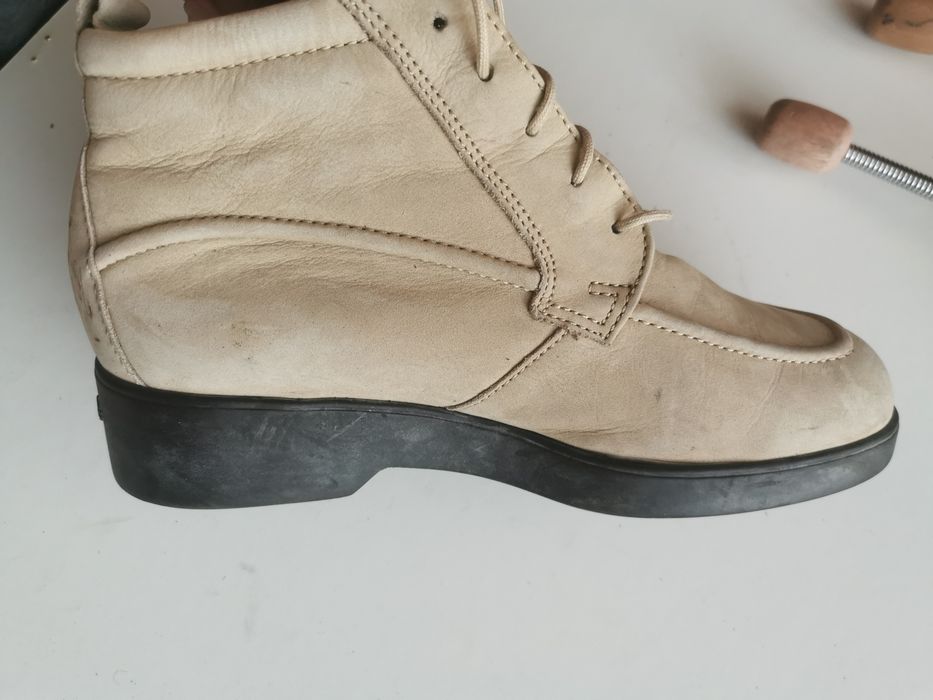 Buty damskie skórzane  firmy Clarks.  r. 26 cm