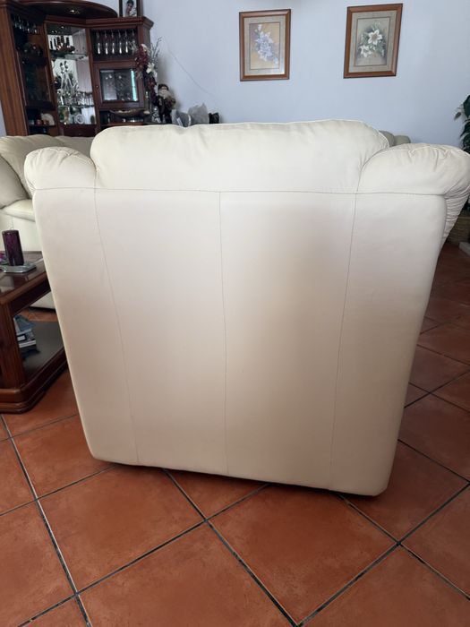 Sofas em pele genuina