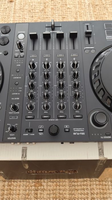 Controladora Pioneer DDJ-FLX6