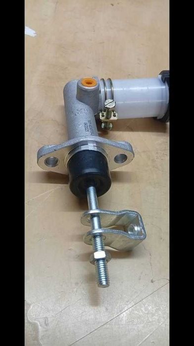 bomba de embraiagem datsun varios modelos