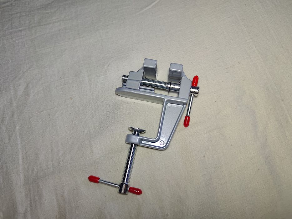Мини тиски 35мм алюминиевые для пайки сверления
