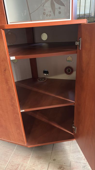 Witryna rogiwa dwu cześciowa .Szafka.