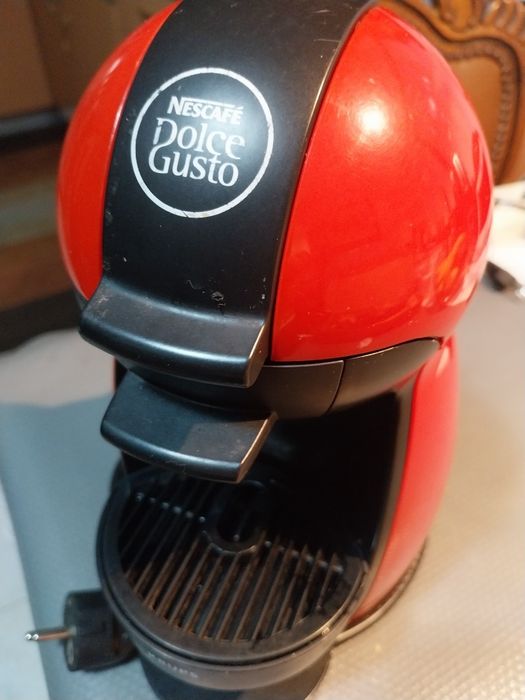 Maquina cafe capsulas dolce gusto impecavel