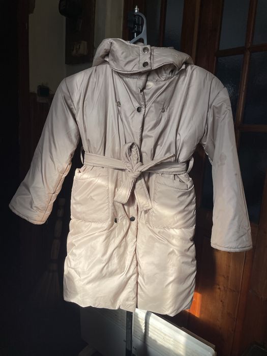 Демісезонна куртка на дівчинку