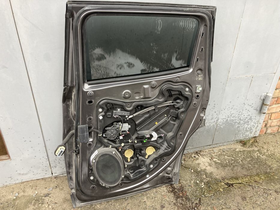 Дверь задняя правая Jeep Compass 2023,під ремонт