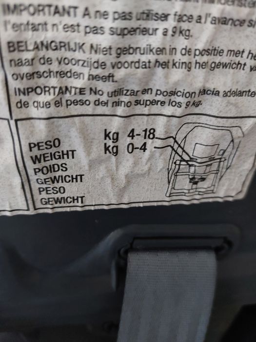 Cadeirinha de criança para carro
