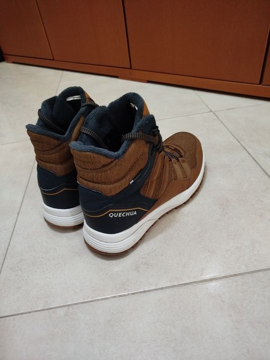 Botas Quechua.        .