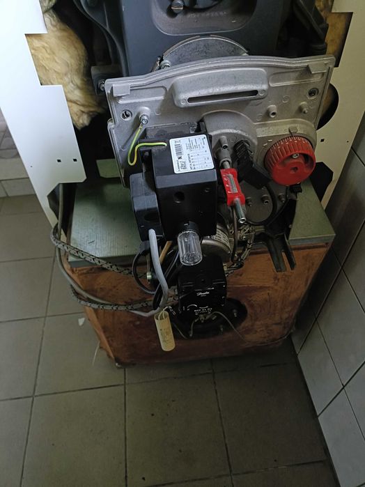 sprzedam piec olejowy i zbiornik