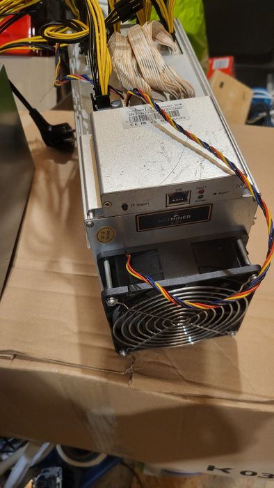 Koparka Antminer L 3+ z zasilaczem