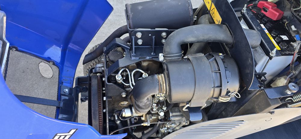 Trator Corta Relva ISEKI SXG216 Motor Diesel Hidrostático