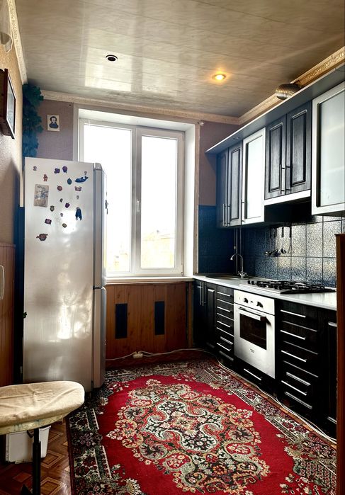 Оренда 2-х « Зуп Більшовик» вул Дишинського, сталінка, 3/3