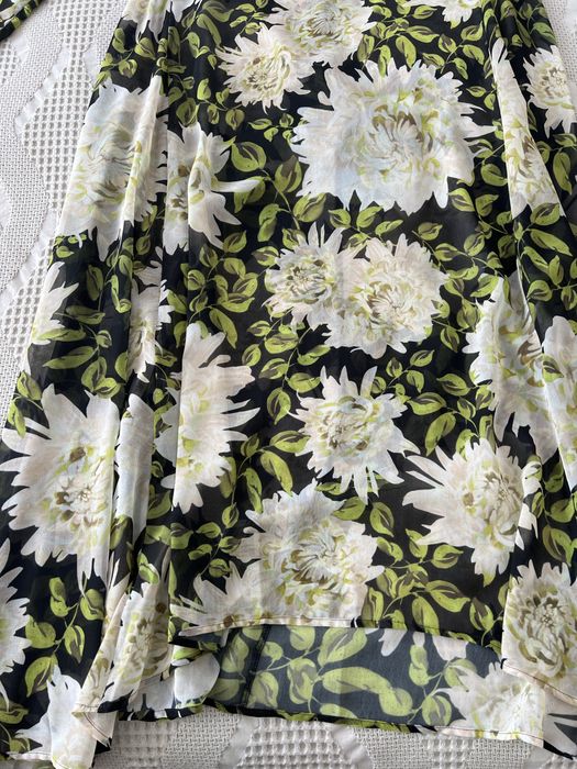 Красива шифонова сукня H&M