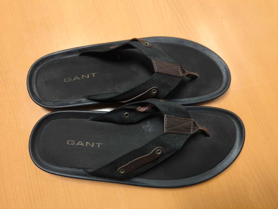 Vendo Chinelos da marca GANT como Novos