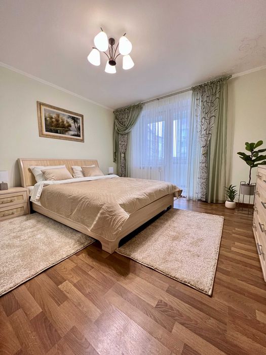 Бам. 2 лікарня. 2 кімнатна квартира подобово