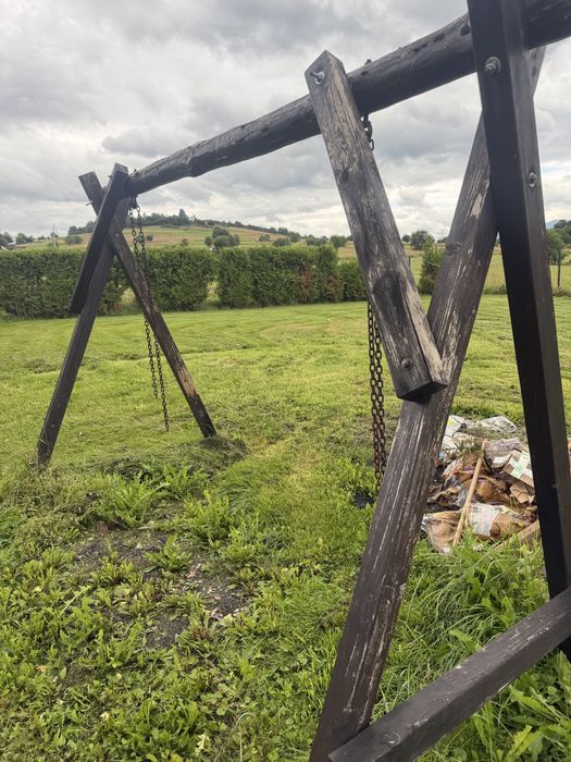 Huśtawka ogrodowa  drewniana duza rzezbiona  kuta ławka mocna
