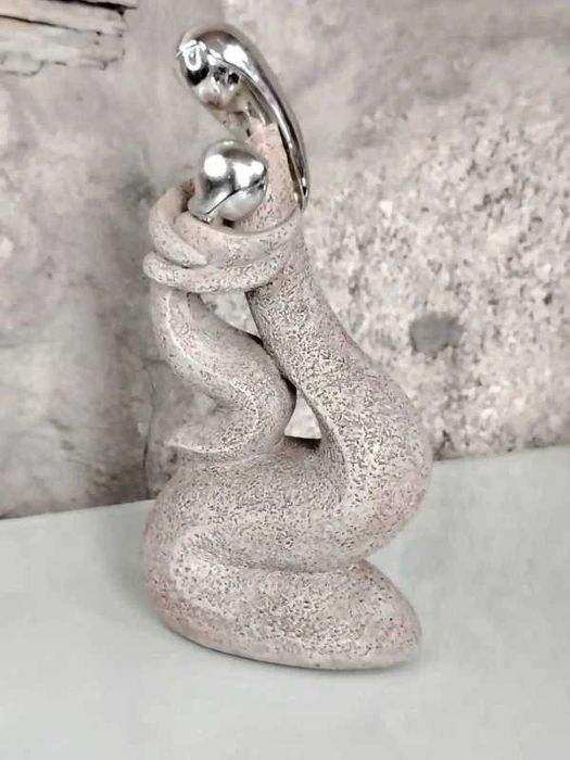 Escultura Estilizada Virgem Maria - Design Moderno - ENVIO GRATIS
