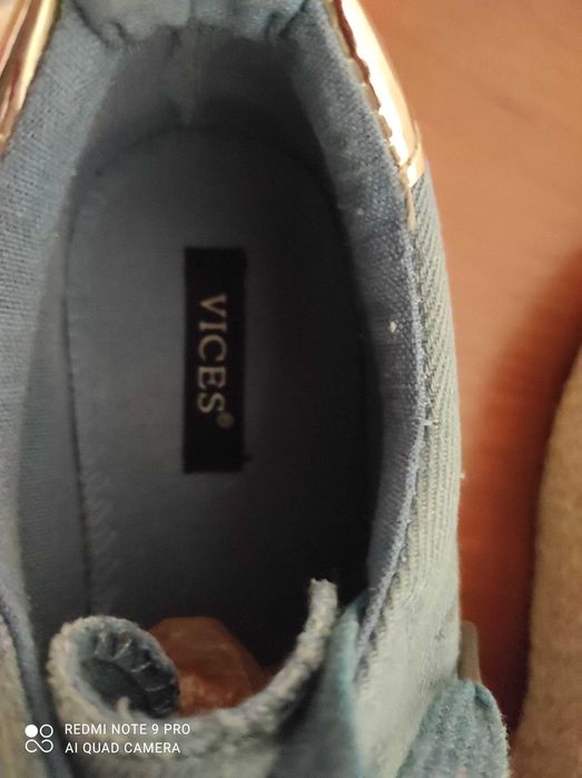 Кросівки жіночі джинсові