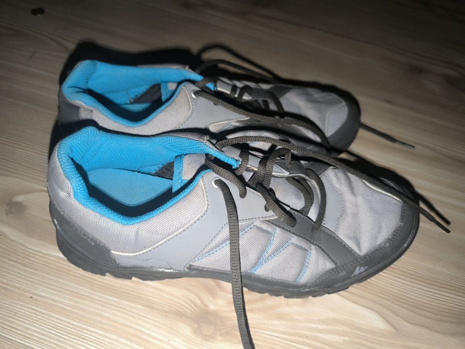 Buty trekkingowe quechua