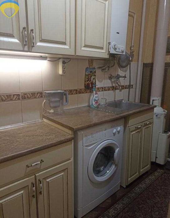 Продаж 2-кімнатної квартири на Молдаванці, вул. Градоначальницька, автономне газове опалення, біля Старокінного ринку