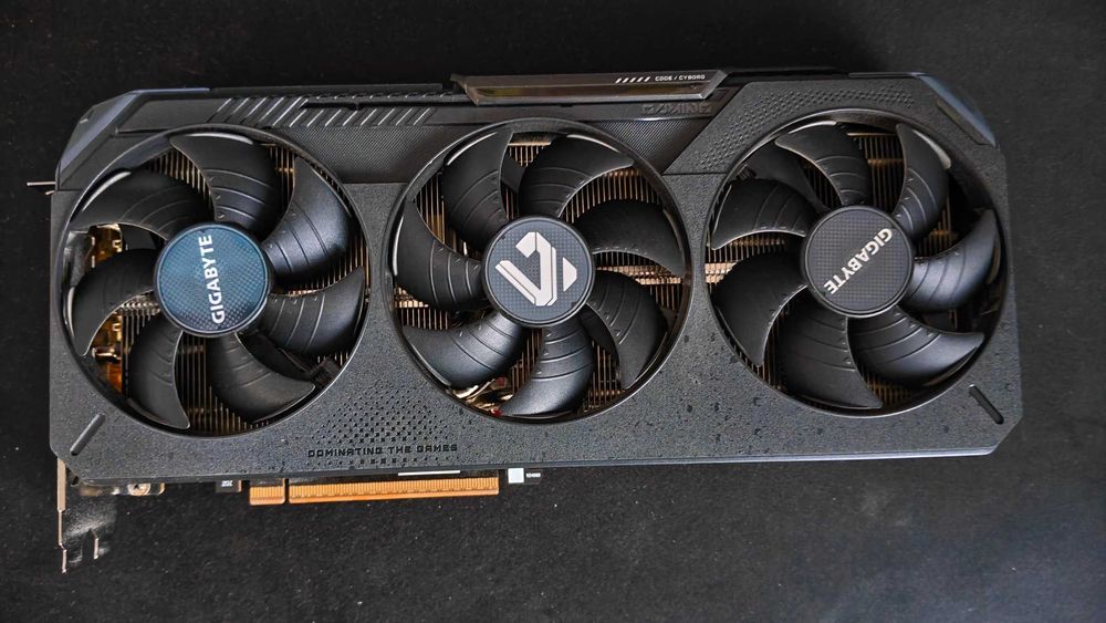 Відеокарта Gigabyte RX 9070 XT GAMING OC